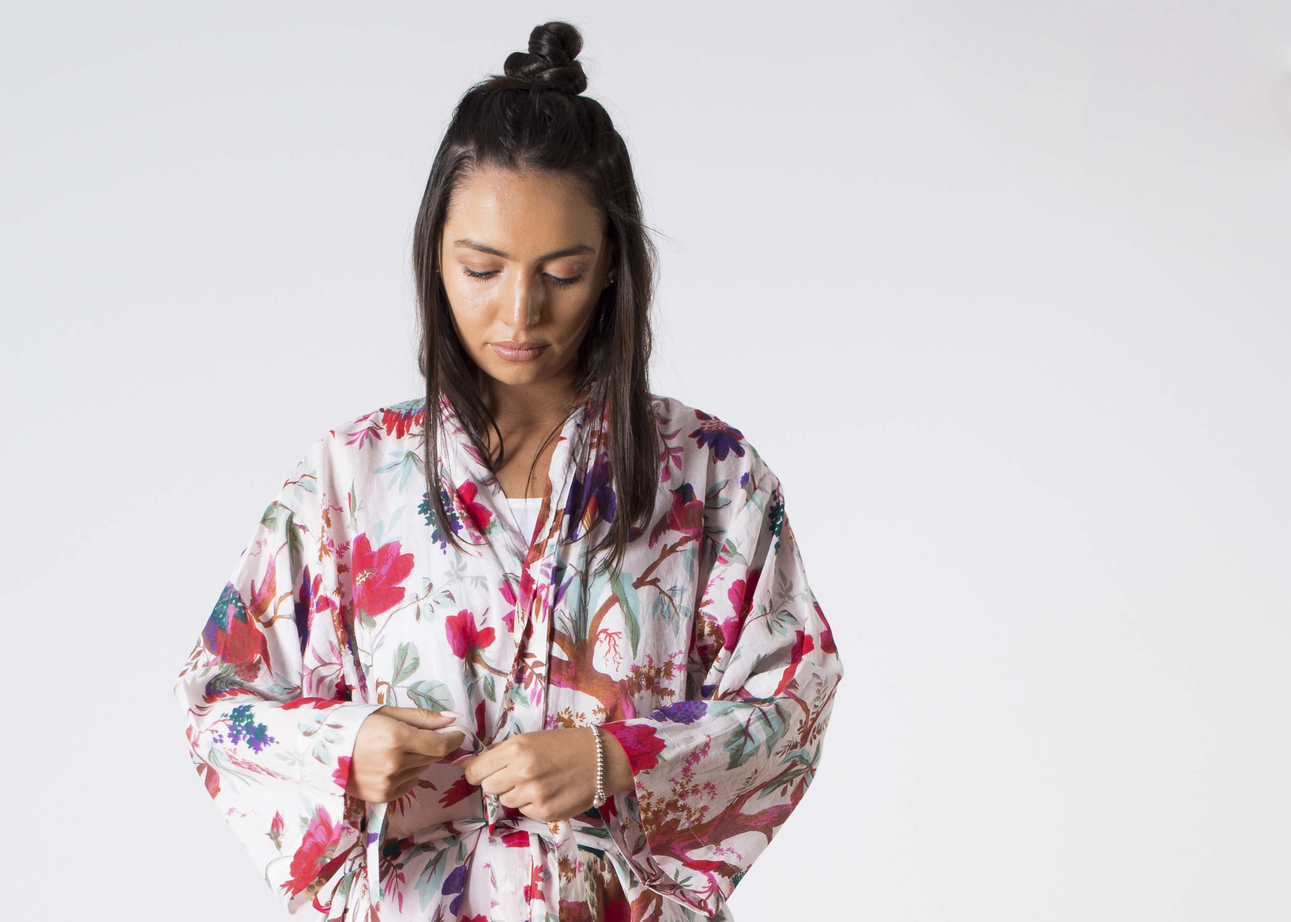 home-category-kimonos.jpg